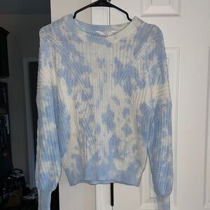 Time and Tru Light Blue and White Crew Neck Sweater